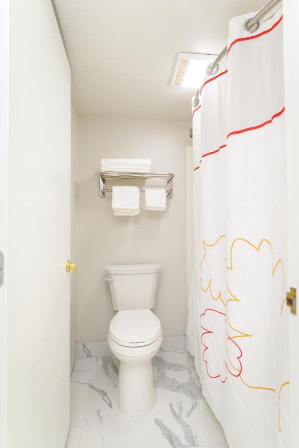 Philadelphia Suites At Airport - An Extended Stay Hotel エクステリア 写真