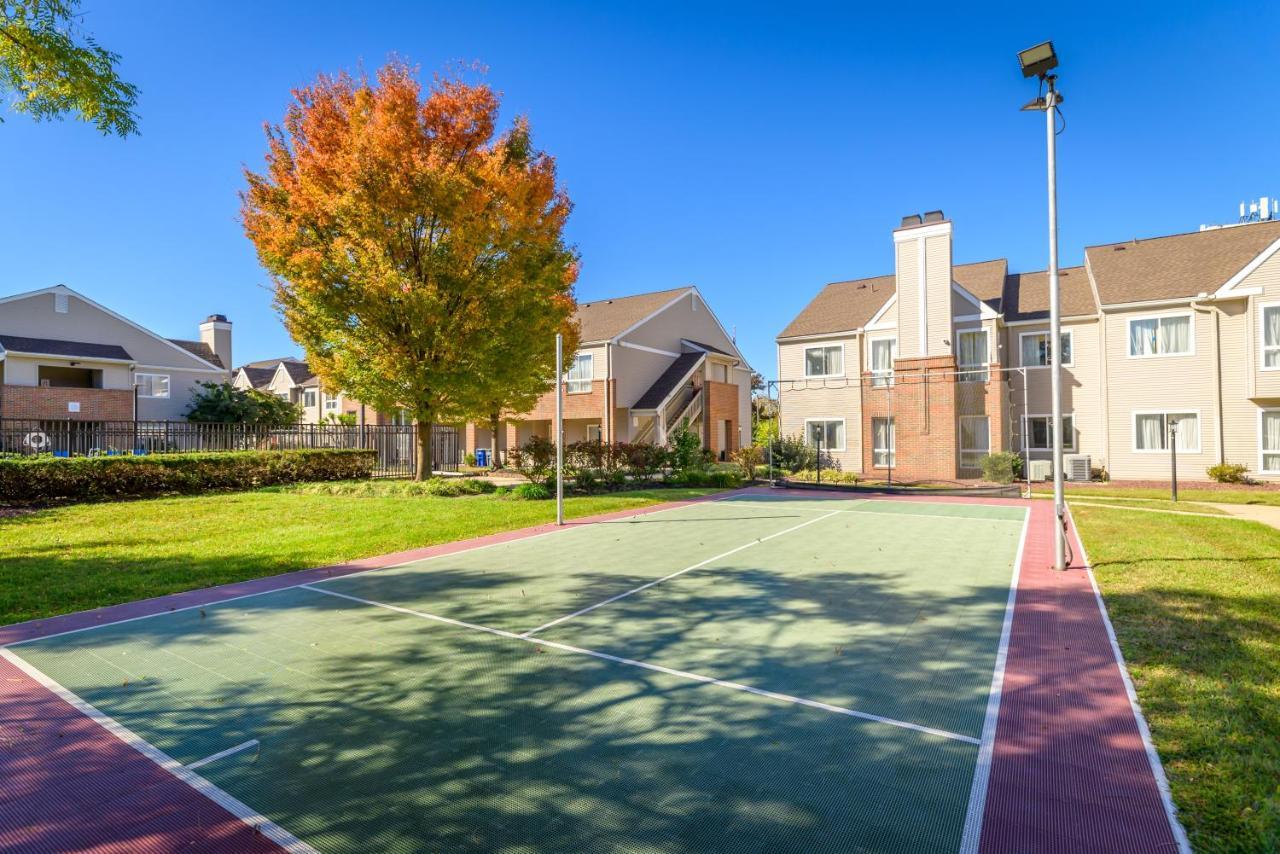 Philadelphia Suites At Airport - An Extended Stay Hotel エクステリア 写真